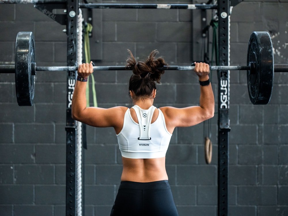 Rogue barbell & rack istasyonları